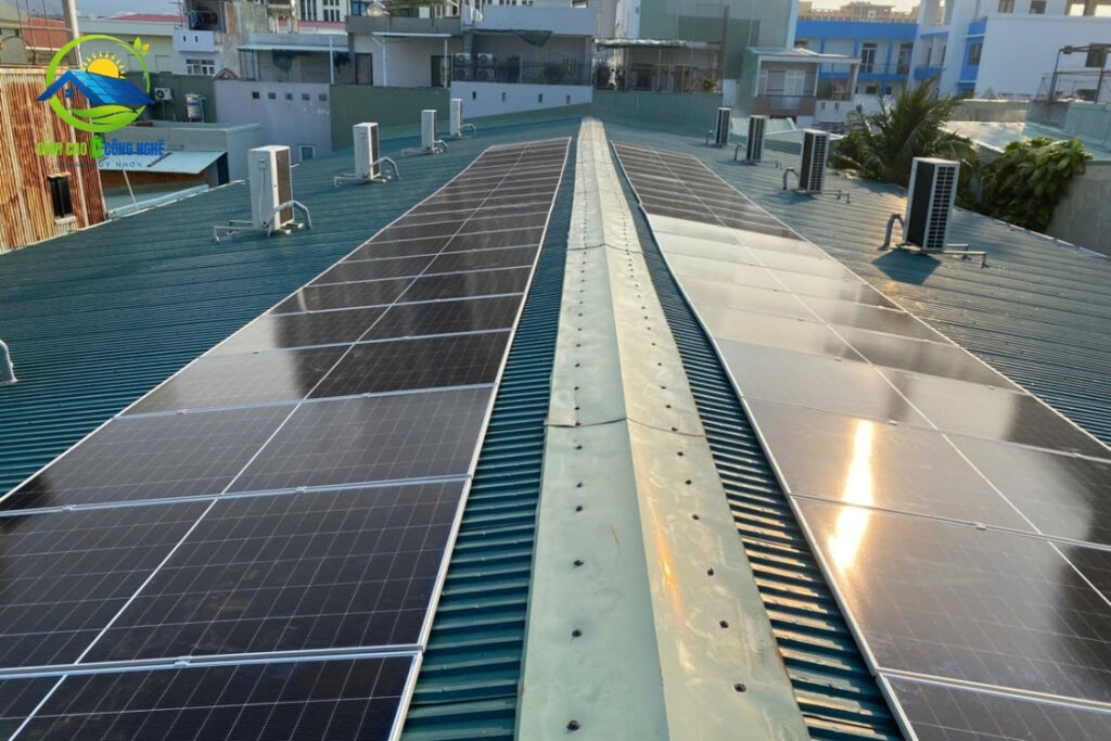 Hệ thống điện năng lượng mặt trời 25kwp giảm 10 - 12 triệu đồng tiền điện/tháng