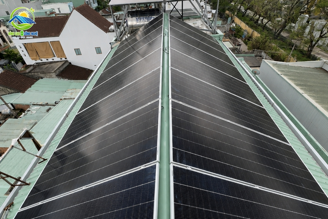 Hệ thống điện mặt trời 24.8kwp tại đường Lạc Long Quân - Quy Nhơn